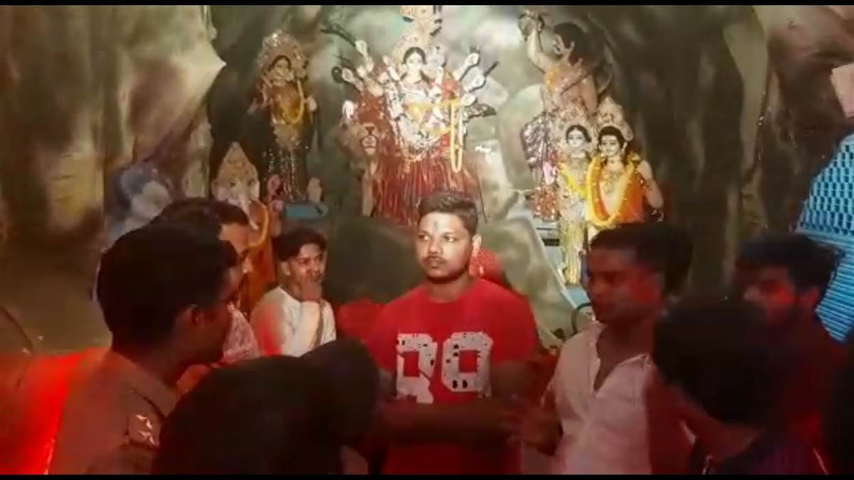 separate force deployed in varanasi to control crowd in pandals alert after aurai incident