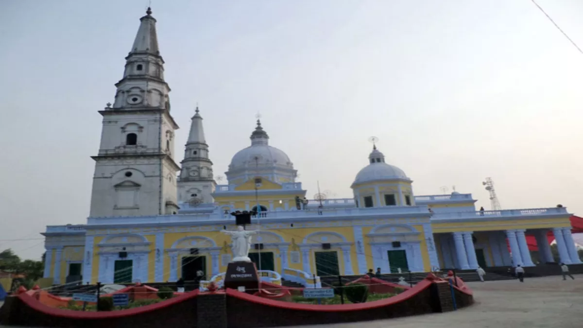 200 साल का हुआ सरधना का ऐतिहासिक चर्च