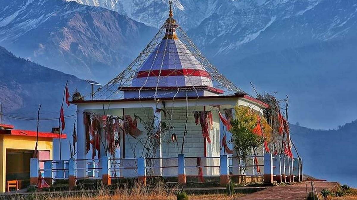 मुनस्यारी के डांडाधार पर मां नंदा का भव्य मंदिर यहां से होता है पंचाचूली की  पांच चोटियां का दीदार - Nanda Devi Dandadhar Temple Munsiyari Pithoragarh