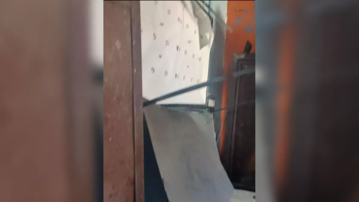 Teen Dead After LED TV Explosion गाजियाबाद में टीवी फटने से किशोर की