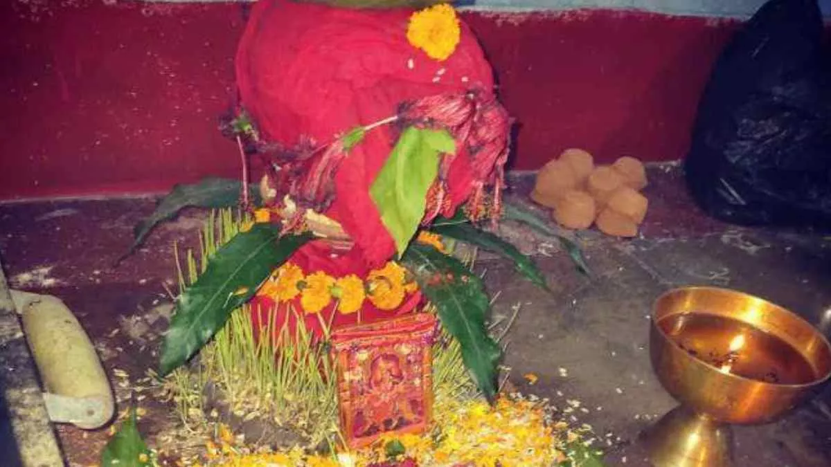 Navratri 2022: नवरात्र का कलश उठाते समय जरूर ध्यान रखें ये बातें, तभी मिलेगा पूजा का पूर्ण फल
