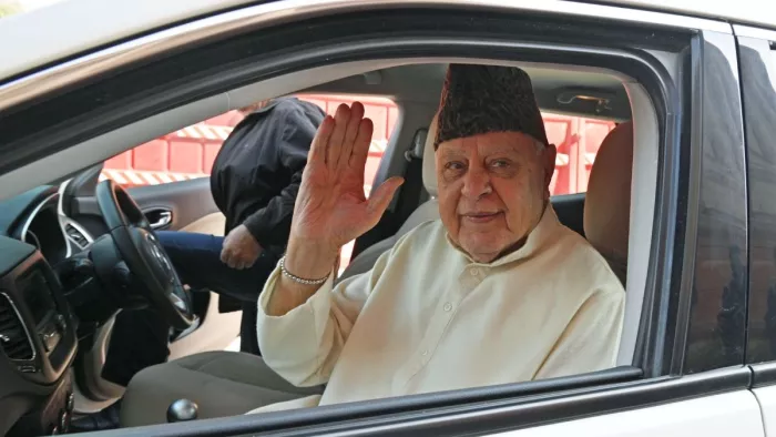 Farooq Abdullah के घर विपक्ष ने बनाई सरकार के खिलाफ रणनीति