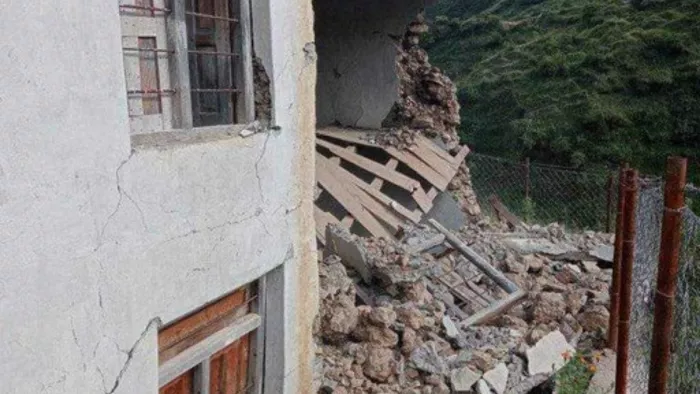 Nepal Earthquake: नेपाल में भूस्खलन से हुई एक महिला की मौत