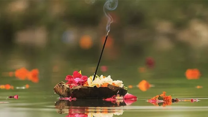 पितरों को मोक्ष दिलाने के लिए पिंडदान कर रही महिला की मौत।