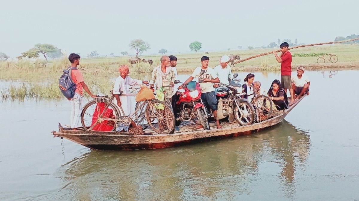 https://www.jagranimages.com/images/newimg/04102024/04_10_2024-azamgarh_news_23809418_1543234.jpg