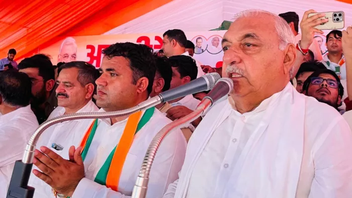 भूपेंद्र हुड्डा ने बीजेपी को दी चुनौती, बोले- रॉबर्ट वाड्रा को जमीन देने का सबूत दिखा दें राजनीति छोड़ दूंगा।