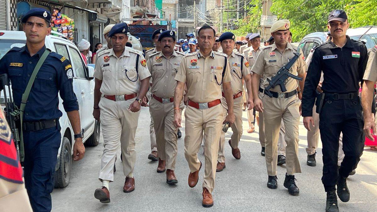 Haryana Election 2024: हरियाणा में कल पड़ेंगे वोट, चप्पे-चप्पे पर पुलिस की  पैनी नजर; सीमा पर बढ़ेगी सख्ती - Haryana Vidhansabha Election 2024,  faridabad election, faridabad police ...