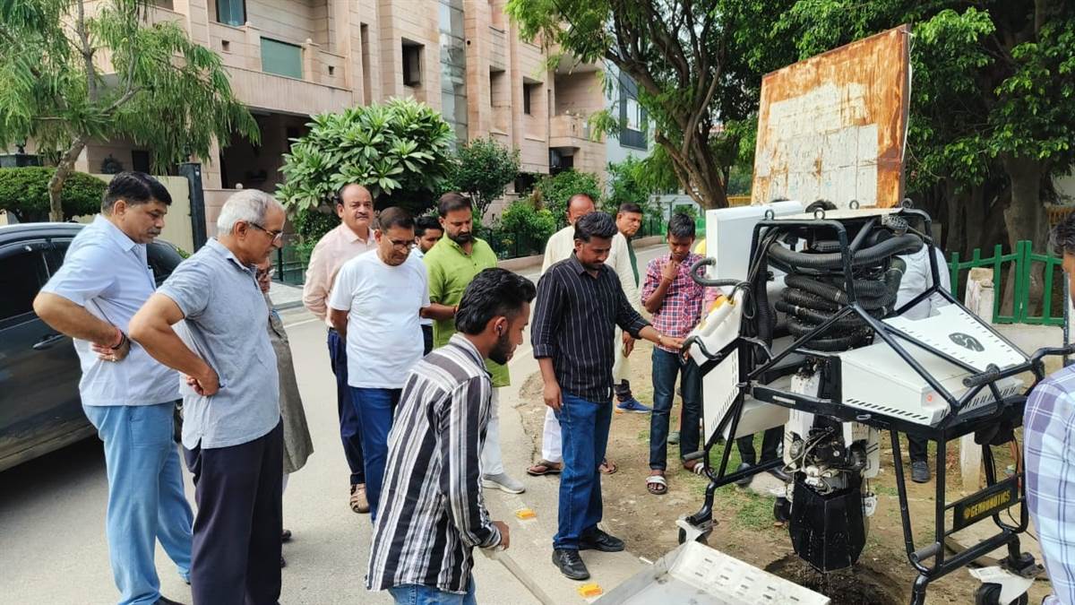 ncr ghaziabad news robot technology revolutionizes sewer cleaning