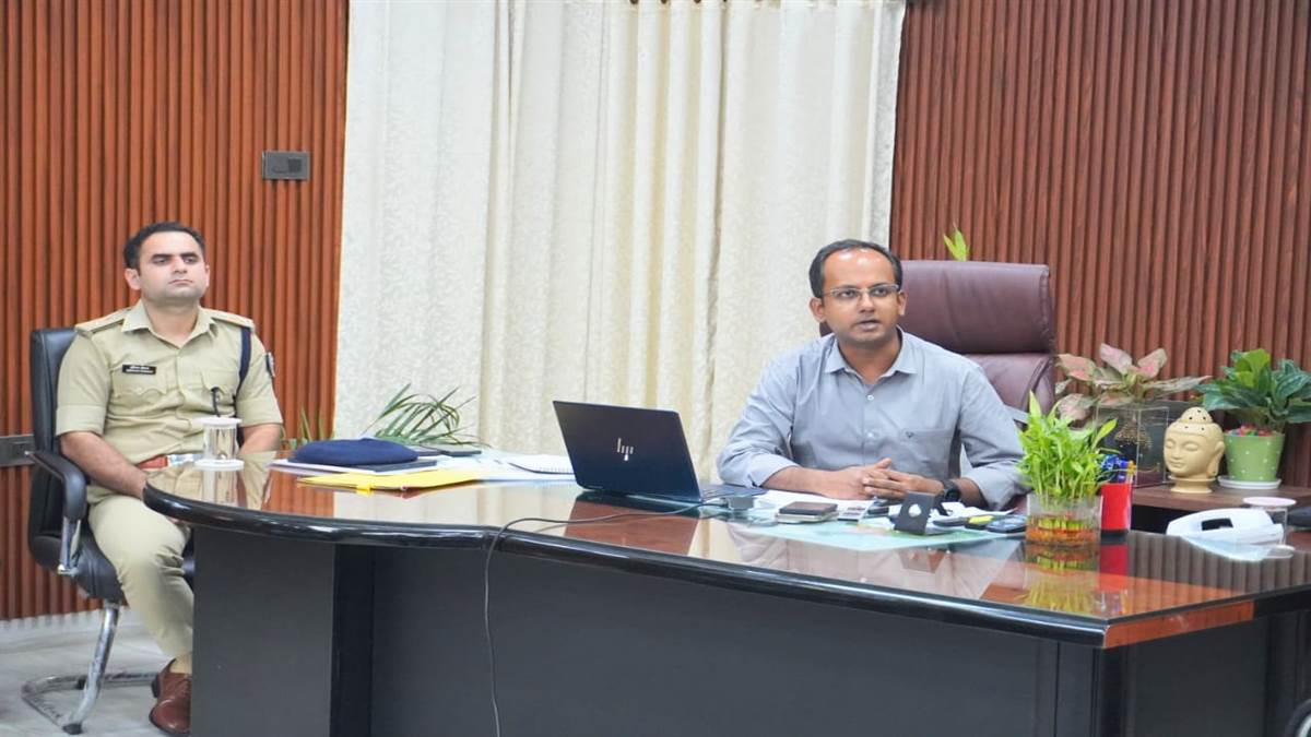 election vigilance increased in koderma and giridih adjoining areas