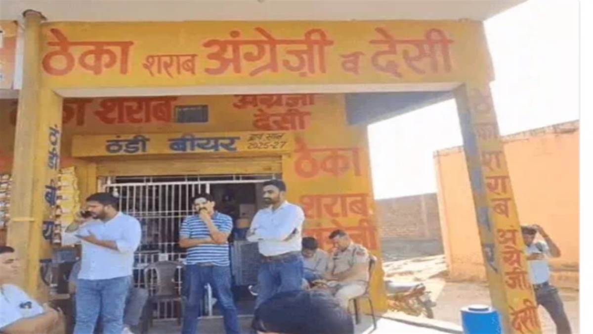 cm flying squad raids illegal liquor shop in panipat huge quantity of liquor recovered
