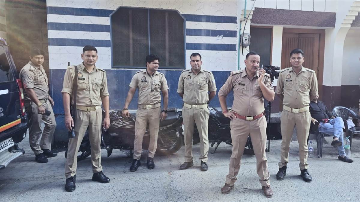 mp zia ur rahman barq stopped from going to bareilly police action