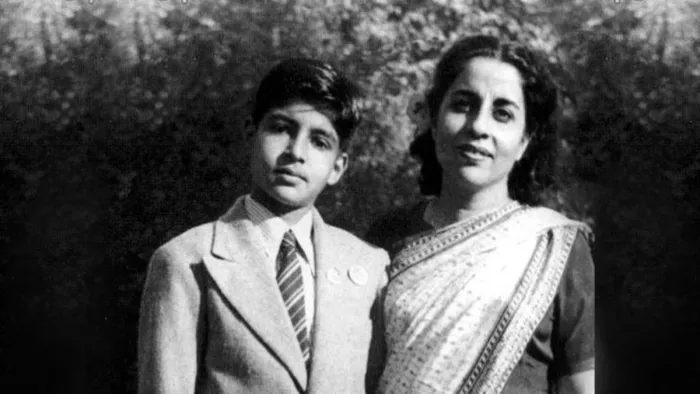 मां के साथ सुपरस्टार की बचपन की फोटो। फोटो क्रेडिट- एक्स