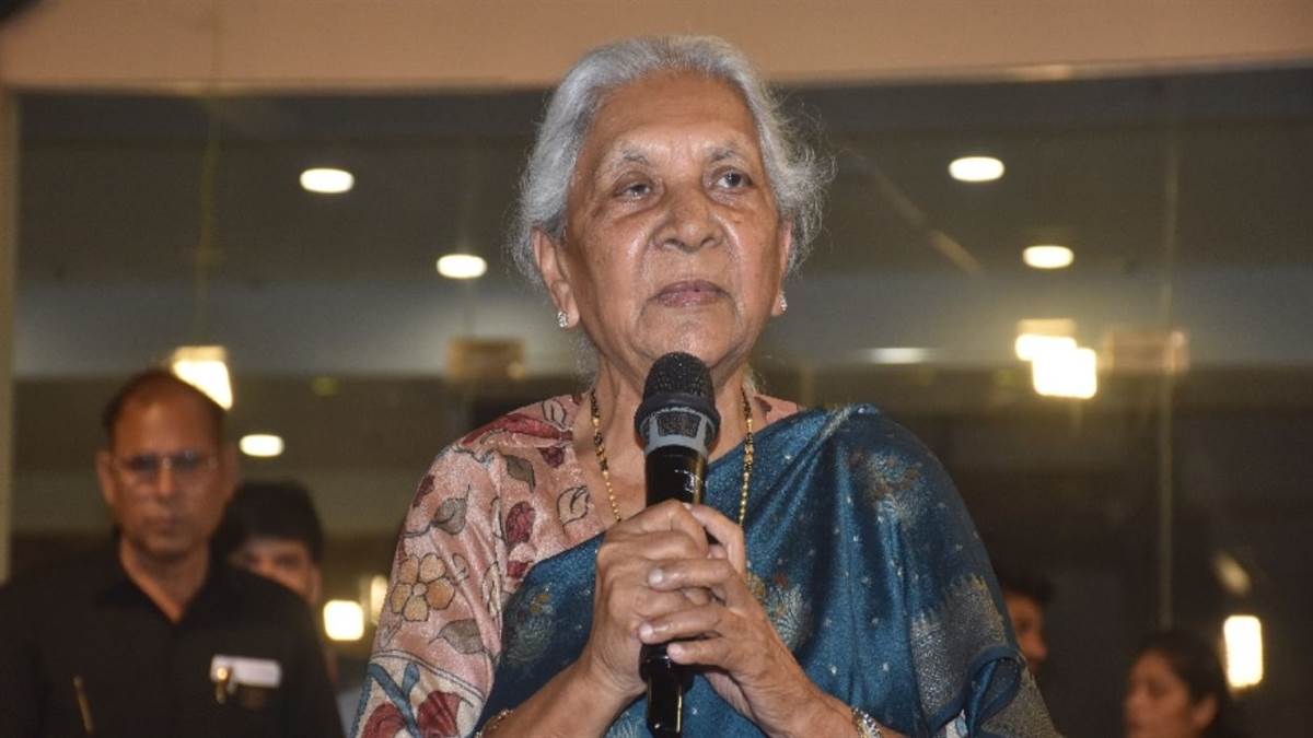 up governor anandiben patel in kanpur says handicrafts answer to trump tariffs