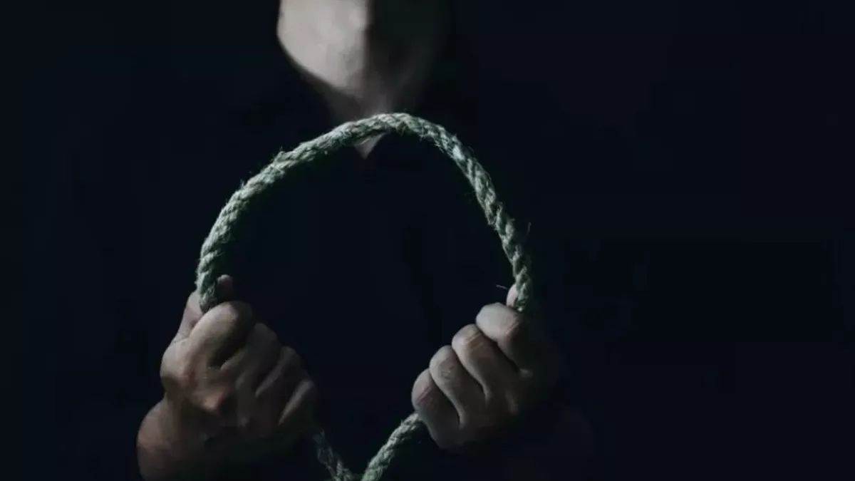 young man found dead in jaipurwa apparent suicide in basti