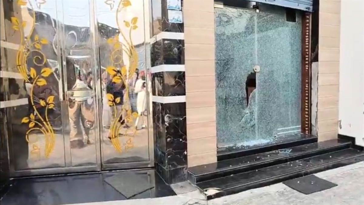 moga extortion attempt foiled after firing at jewelers shop trending news
