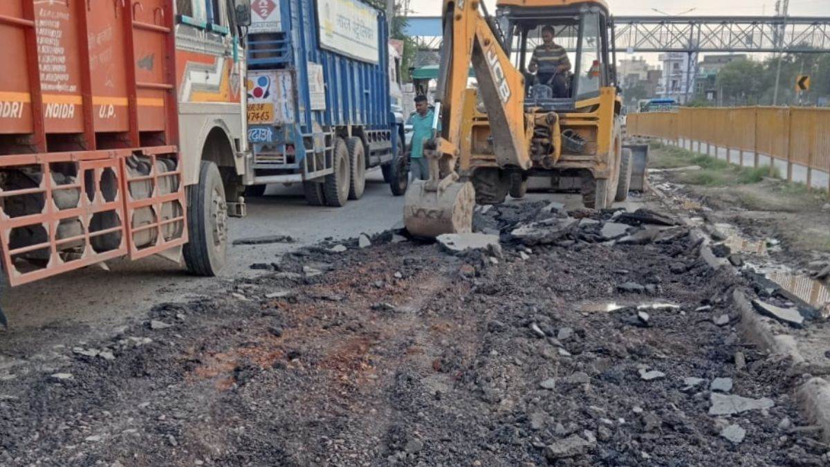 ncr if the work is not done in 7 days i will take action mla rebukes and work begins on faridabad nh service lane