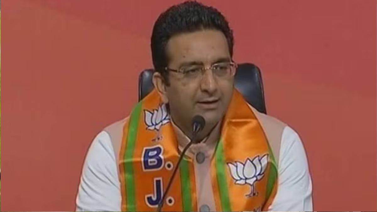 upa government bowed to us pressure after mumbai terror attack bjp targeted