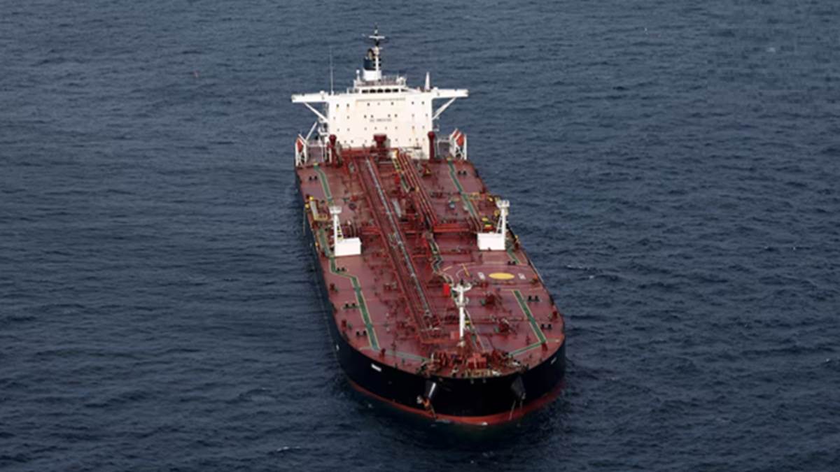 suspected russian shadow fleet tanker sails off france