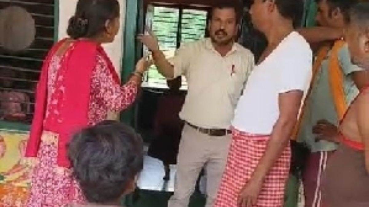 assistant teacher vs principal dispute in up school over duty