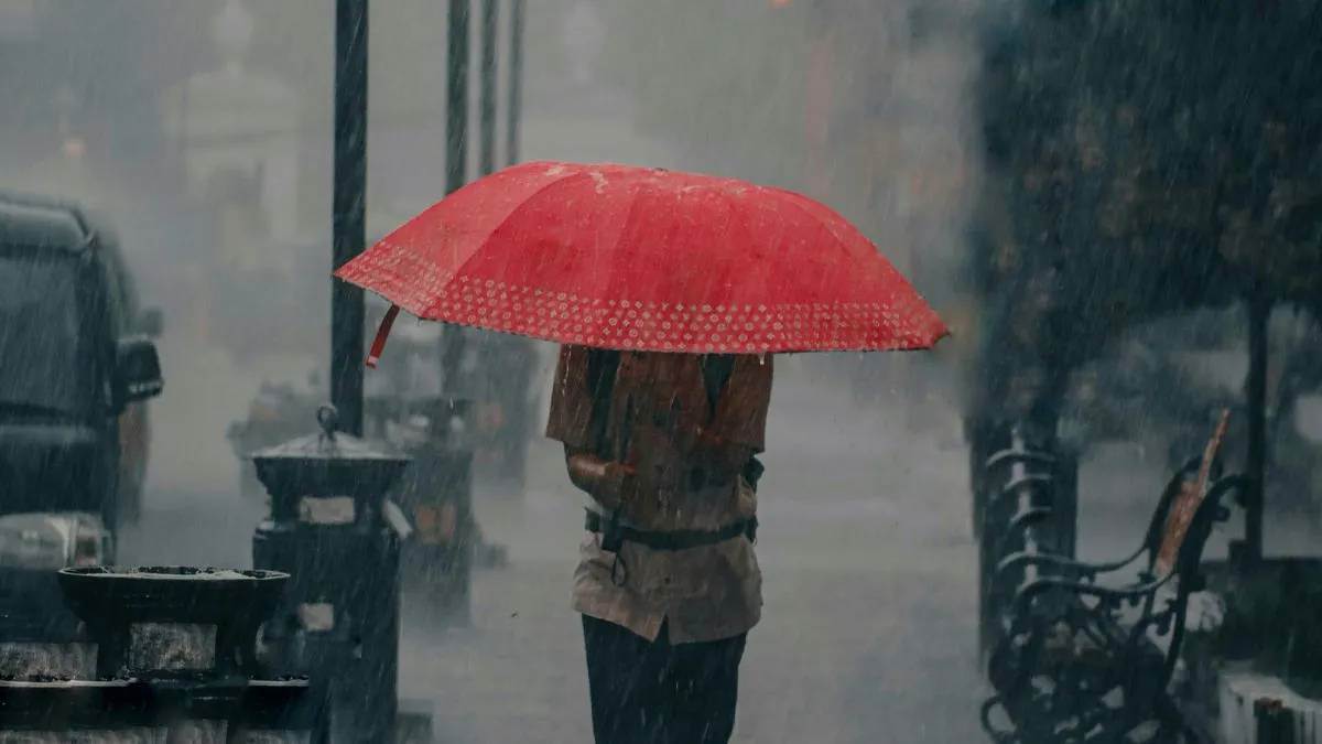 imd weather update heavy rain alert in up bihar cyclone shakti threatens maharashtra hailstorm delhi ncr