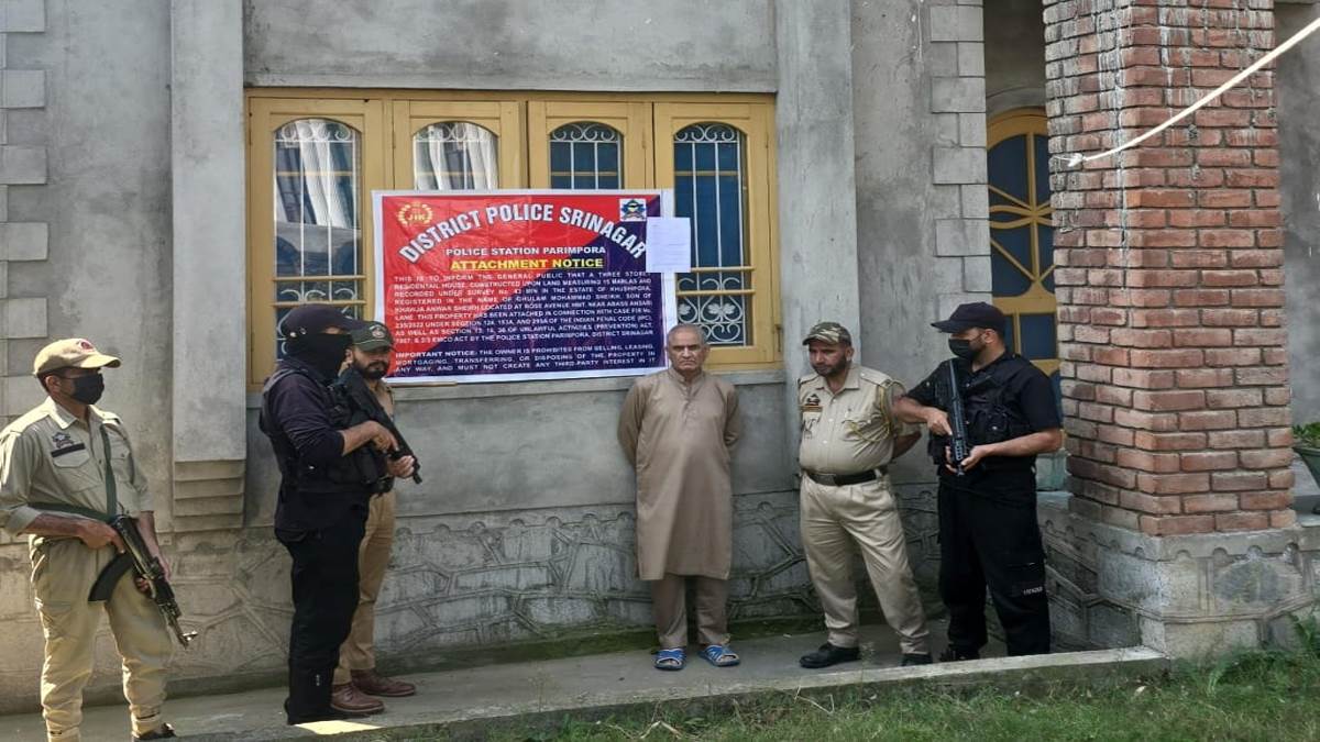 kashmir lashkar e taiba handlers property worth 2 cr attached
