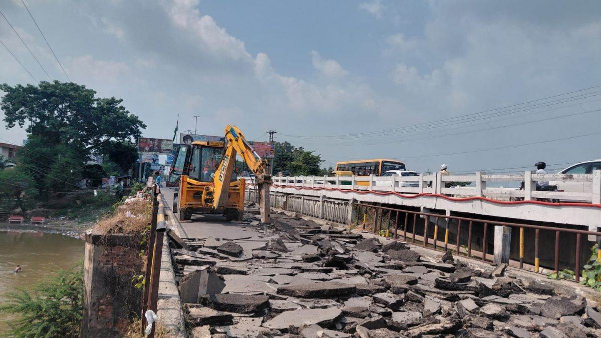 moradabad old gagan river bridge demolition begins for new construction