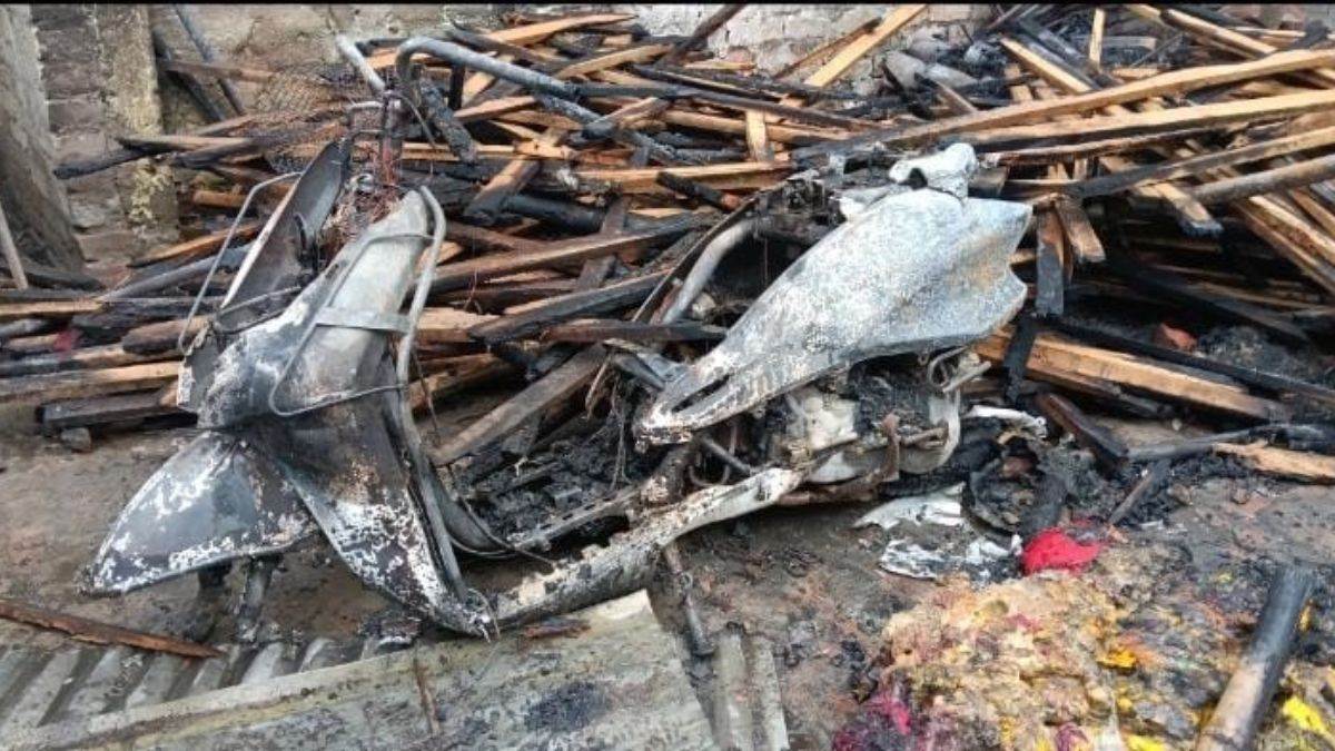 hajipur fire lightning strike destroys home causes huge loss