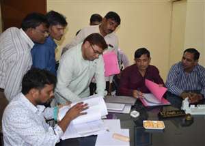 आरोपित शिक्षकों ने जांच कमेटी के समक्ष सौंपे बेगुनाही के सुबूत
