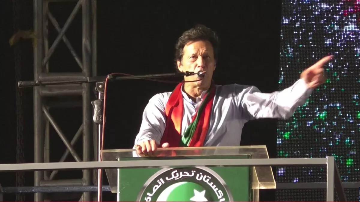 https://www.jagranimages.com/images/newimg/04112022/04_11_2022-imran-khan-jalsa_1200_23183122_0244442.jpg