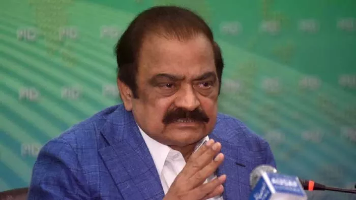 हमले को पाक गृह मंत्री ने बताया धार्मिक उग्रवाद