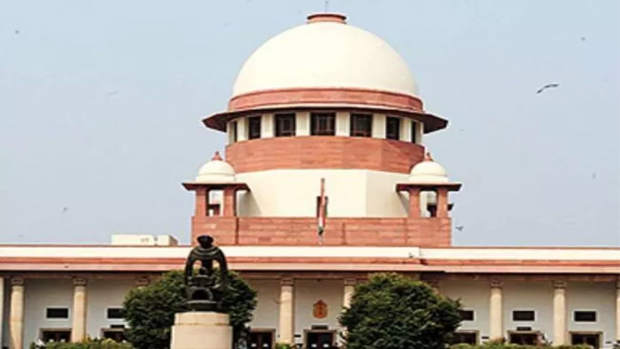 अल्पसंख्यक आयोग अधिनियम को असंवैधानिक घोषित करने की मांग वाली याचिका परखेगा सुप्रीम कोर्ट।