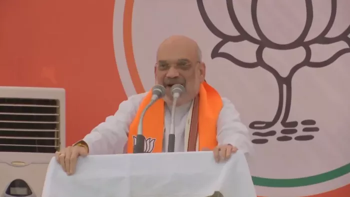 केंद्रीय गृहमंत्री अमित शाह ने मध्य प्रदेश विधानसभा चुनाव के लिए शिवपुरी में चुनावी रैली को संबोधित किया।