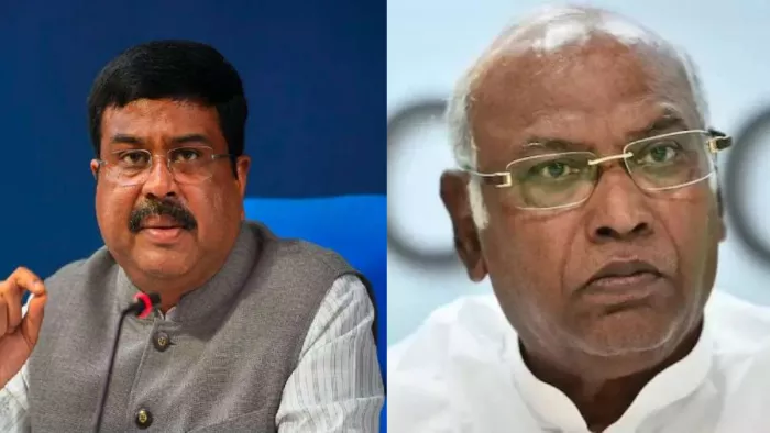 धर्मेंद्र प्रधान और हरदीप सिंह पुरी ने खरगे के आरोपों का जवाब दिया। (File Image)