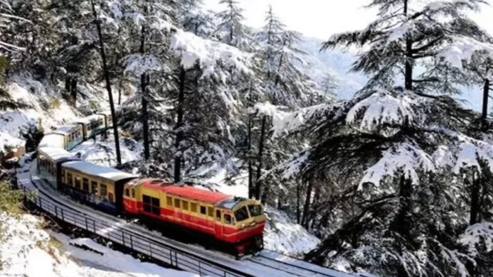 कालका शिमला रेललाइन को ग्रीन हाइड्रोजन संचालित करने का आग्रह किया गया है। फाइल फोटो