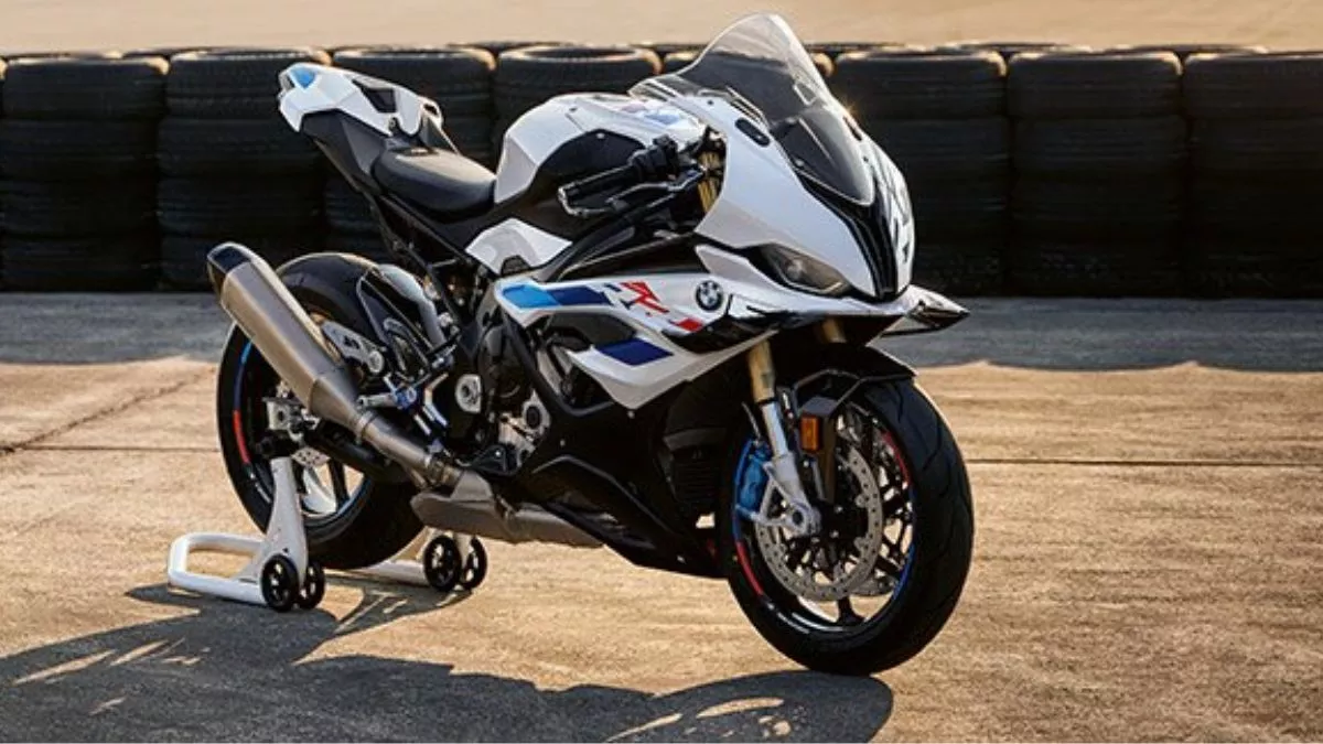 2023 BMW S 1000 RR हुई India Bike Week में शोकेस, जानें कब होगी लॉन्च