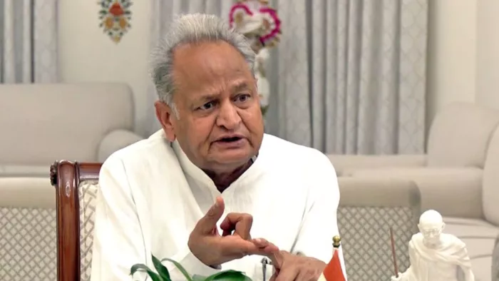 अशोक गहलोत के ओएसडी लोकेश शर्म ओएसडी ने हार के लिए गहलोत को जिम्मेदार ठहराया