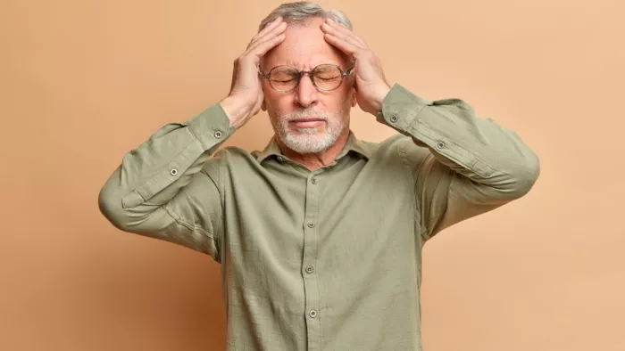 Brain Stroke: सर्दियों में ब्रेन स्ट्रोक से बचे रहने के उपाय