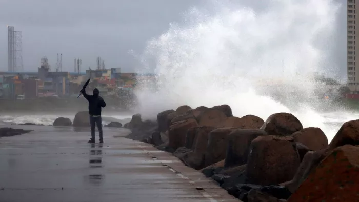 Cyclone Michaung: कल भीषण चक्रवात में बदल सकता 'मिचौंग', अलर्ट पर पूर्वतट रेलवे