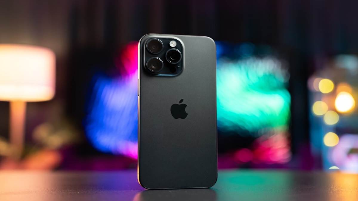 https://www.jagranimages.com/images/newimg/04122024/04_12_2024-apple_iphone_15_pro_max_23842062.jpg
