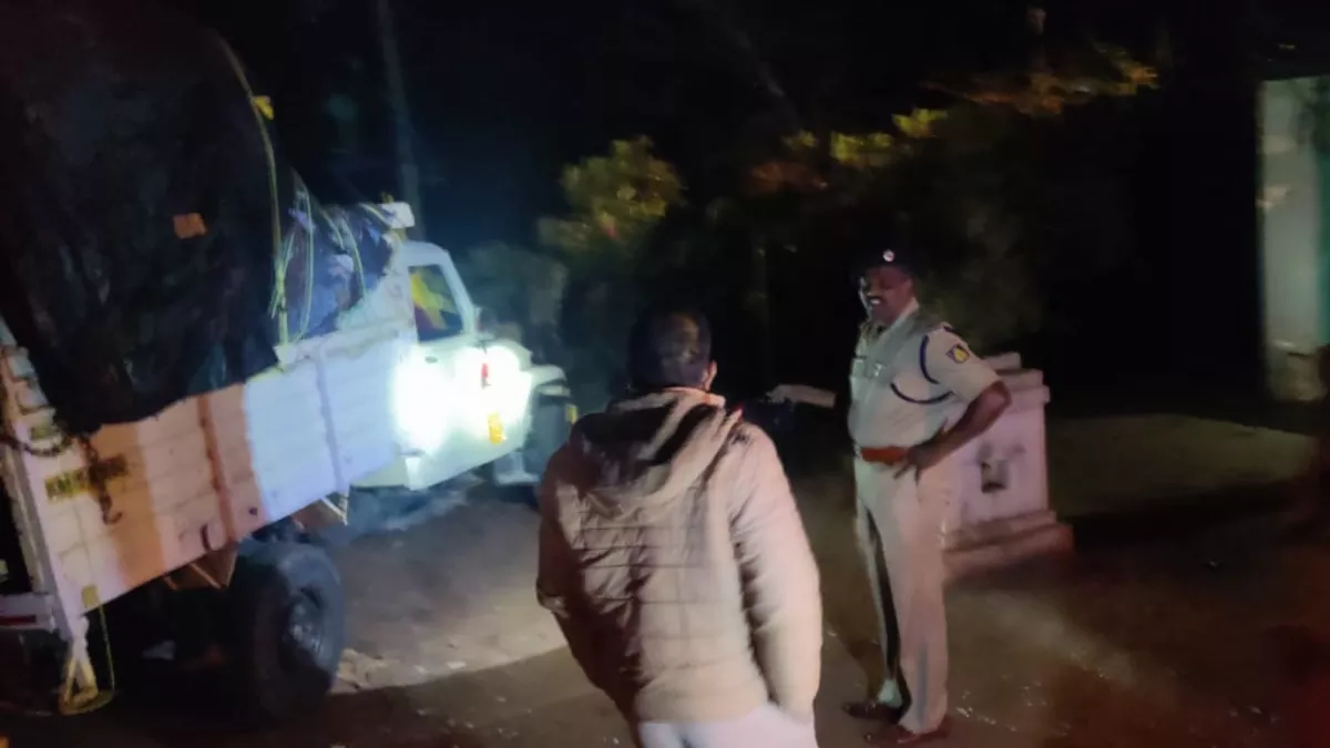 कर्नाटक में सड़क हादसे में छह की मौत