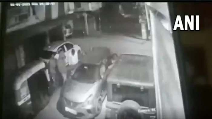 कंझावला हिट एंड रन मामले को लेकर एक नया सीसीटीवी फुटेज सामने आया है।
