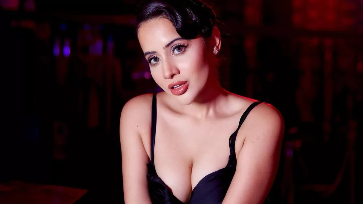 Uorfi Javed Dress Row: उर्फी जावेद टीवी कलाकार है।
