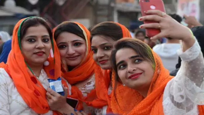 झारखंड में सखी मंडल दीदियों की बढ़ेगी संख्या।