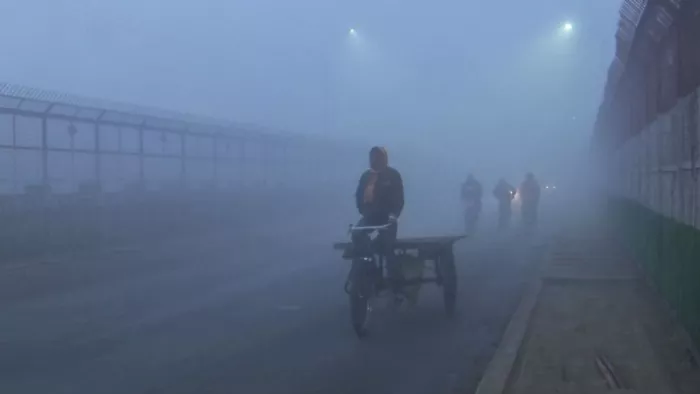 उत्तर भारत में कड़ाके की ठंड का दौर जारी। (फाइल फोटो)