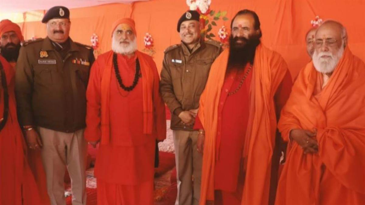 https://www.jagranimages.com/images/newimg/05012025/05_01_2025-ravindra_23861654.jpg