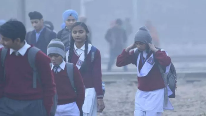 गाजियाबाद में सर्दियां बढ़ने से स्कूल रहेंगे बंद।