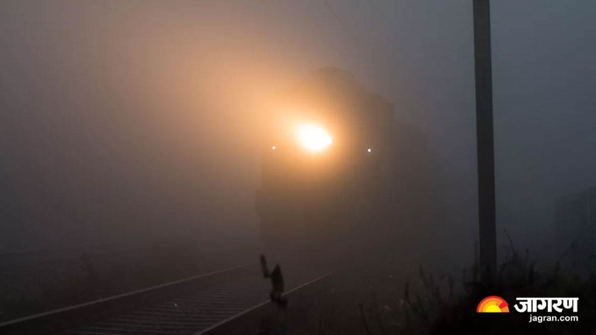 trains and flights delay due to fog