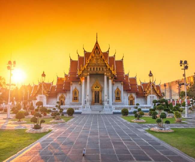 visit these temple to gautama buddha darshan in india