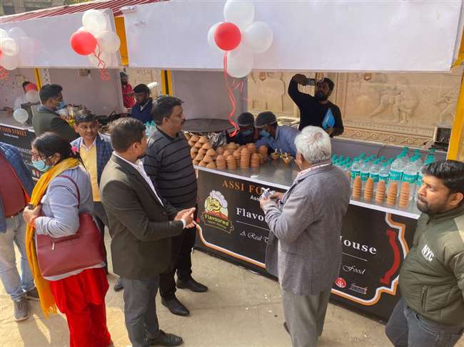 https://www.jagranimages.com/images/newimg/05022022/05_02_2022-stall_22441421.jpg