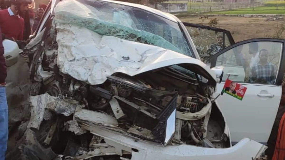 सपा नेता की SUV से टकराईं बाइक, 3 युवकों की दर्दनाक मौत (प्रतीकात्मक तस्वीर)